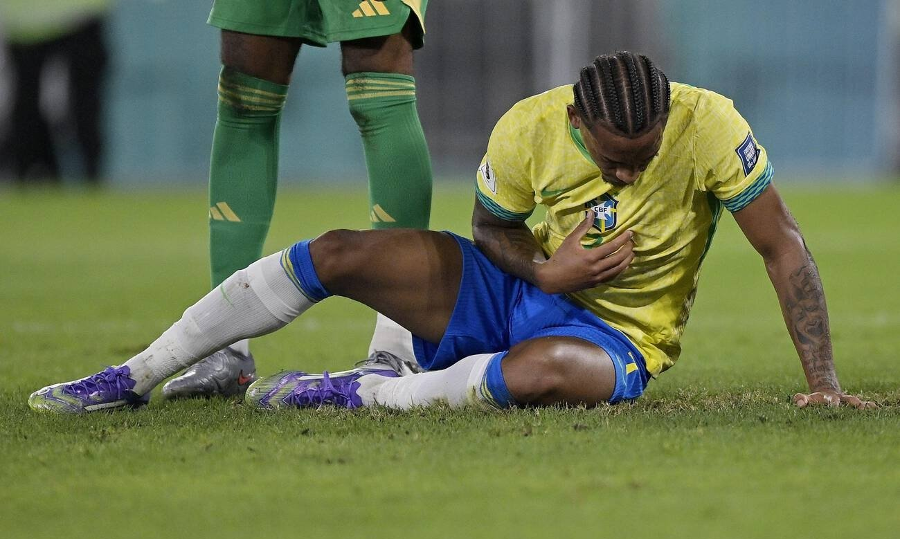 爱游戏体育-关于意甲传奇球星受伤，球迷心痛但信心不减的信息